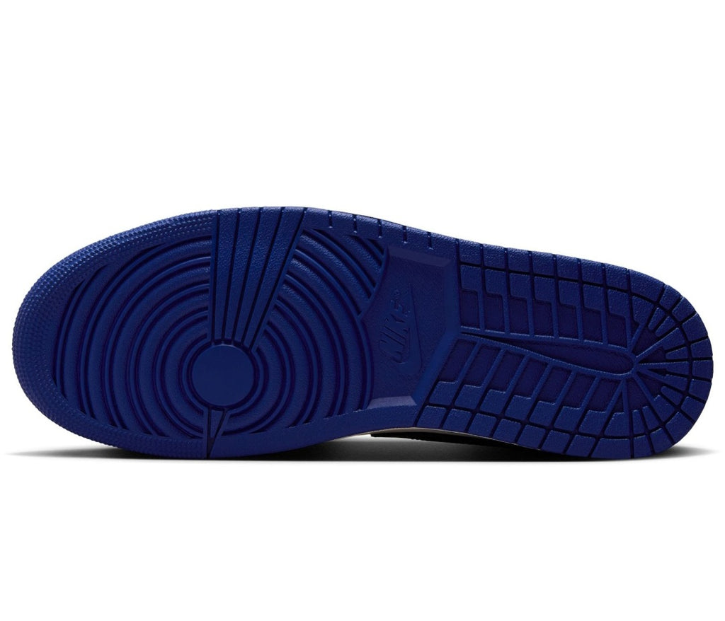 Jordan
Air Jordan 1 Low Rare
Men – Sail/Deep Royal Blue-stadium Green - Size US 9