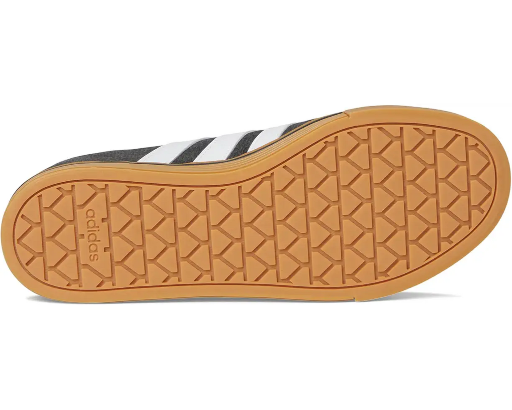 Adidas
Daily 4.0 Core Black, Cloud White, and Gum Colorway
Unisex - US Size W9 / M8
