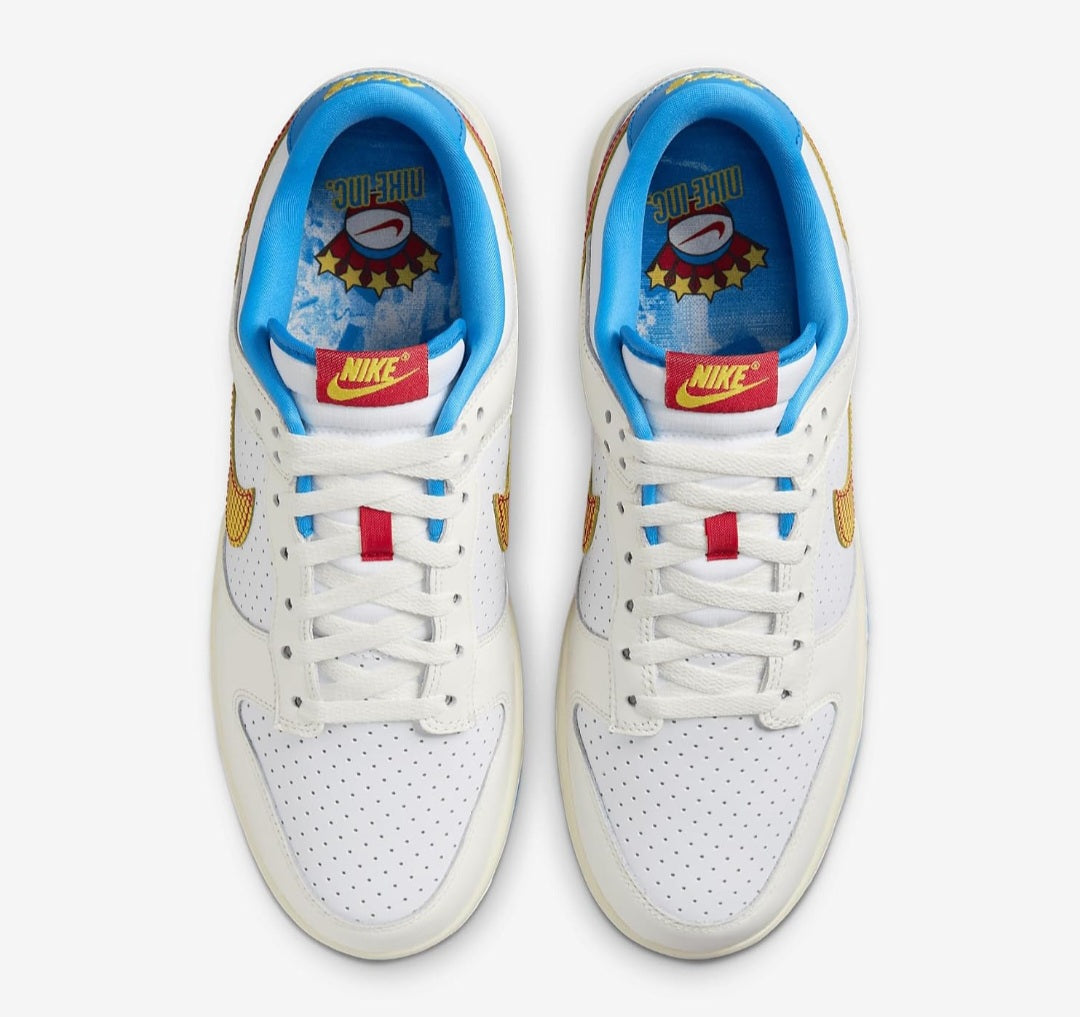 Nike - Men's Dunk Low Retro SE
Pop Art Sail Photo Blue Sail/Tour Yellow/Photo Blue/University Red Shoes - Size US M 8