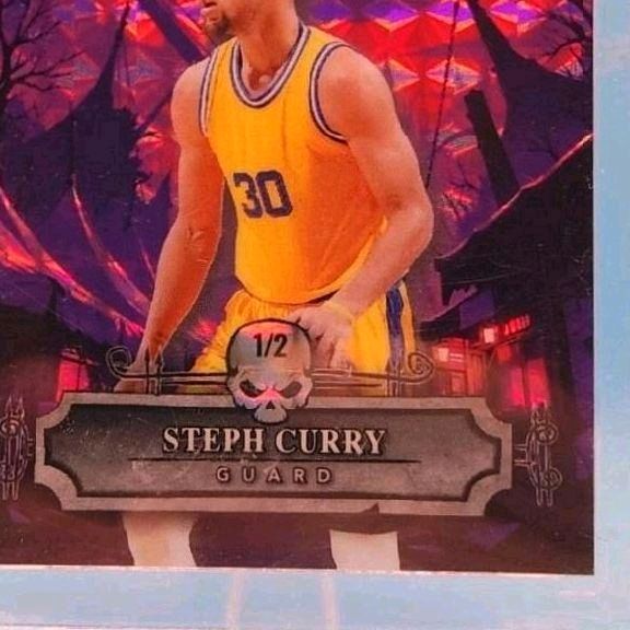 Stephen Curry GoldenState Warriors  - 2025 Wild Cards "Haunted Hits" SP Monster Hunt Pink Prizm Village 1 of 2 Card