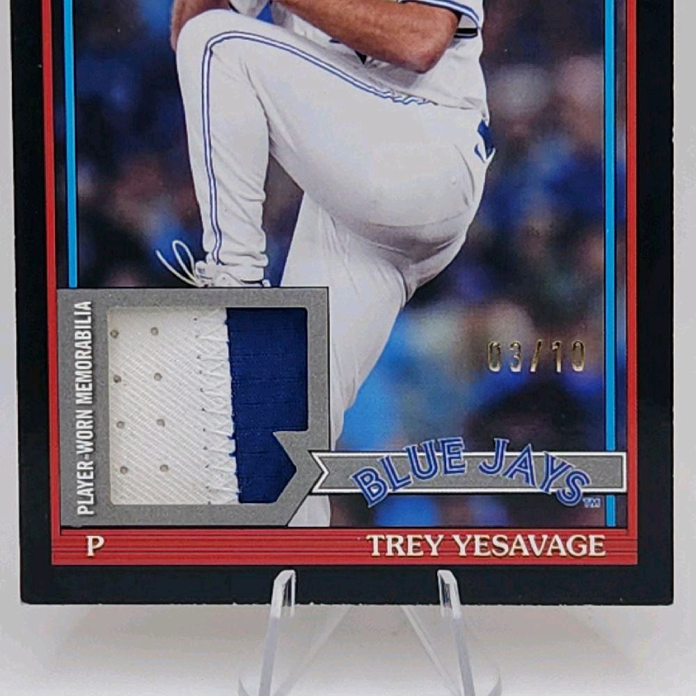 Diego Maradona - 2025 Leaf In The Game-Used Sports "Heroes Of History" Argentina Triple Jersey Patch Diego numbered to 3 of 35 Card
