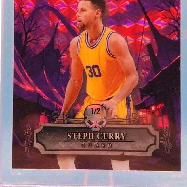 Stephen Curry GoldenState Warriors  - 2025 Wild Cards "Haunted Hits" SP Monster Hunt Pink Prizm Village 1 of 2 Card