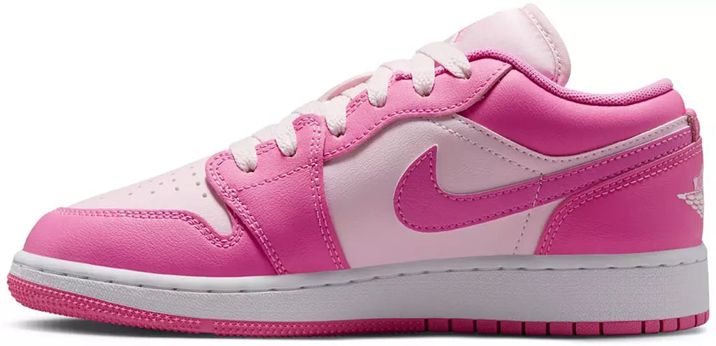 Jordan 1 Low
Valentine’s Day (GS)