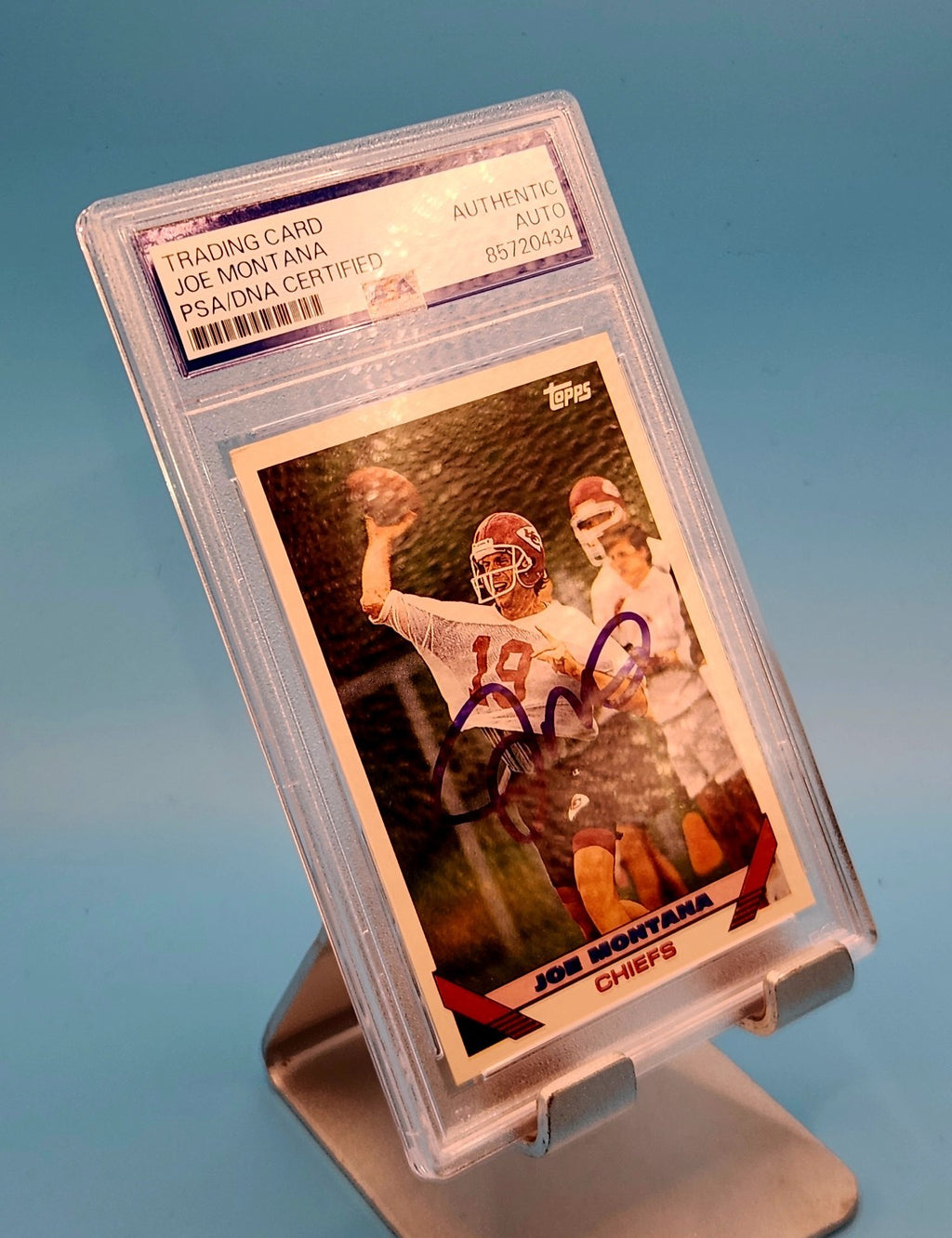 Joe Montana NFL Legend 1993 Topps Autograph Card #200 PSA/DNA