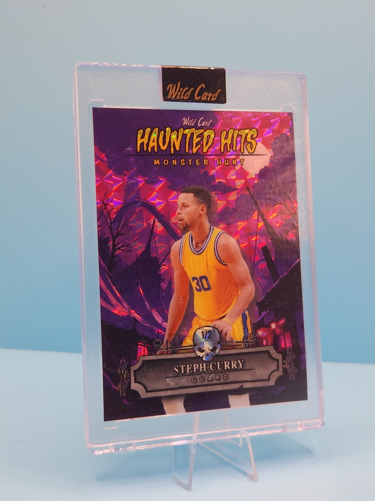 Stephen Curry 2025 Wild Cards "Haunted Hits" SP Monster Hunt Pink Prizm Village 1/2 Card
